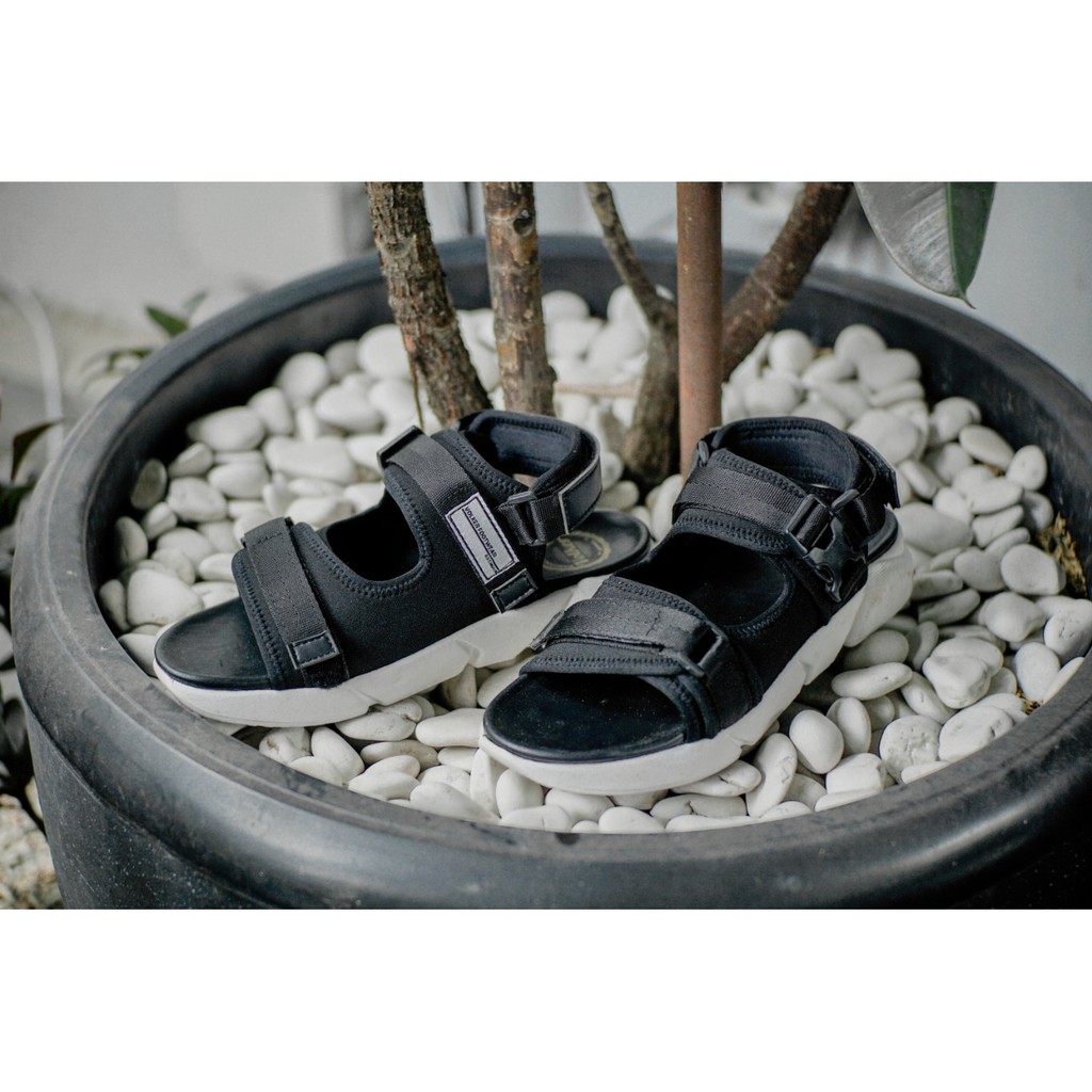 SANDAL KASUAL WANITA VOLKERFOOTWEAR ARTIKEL NAMIE BLACK