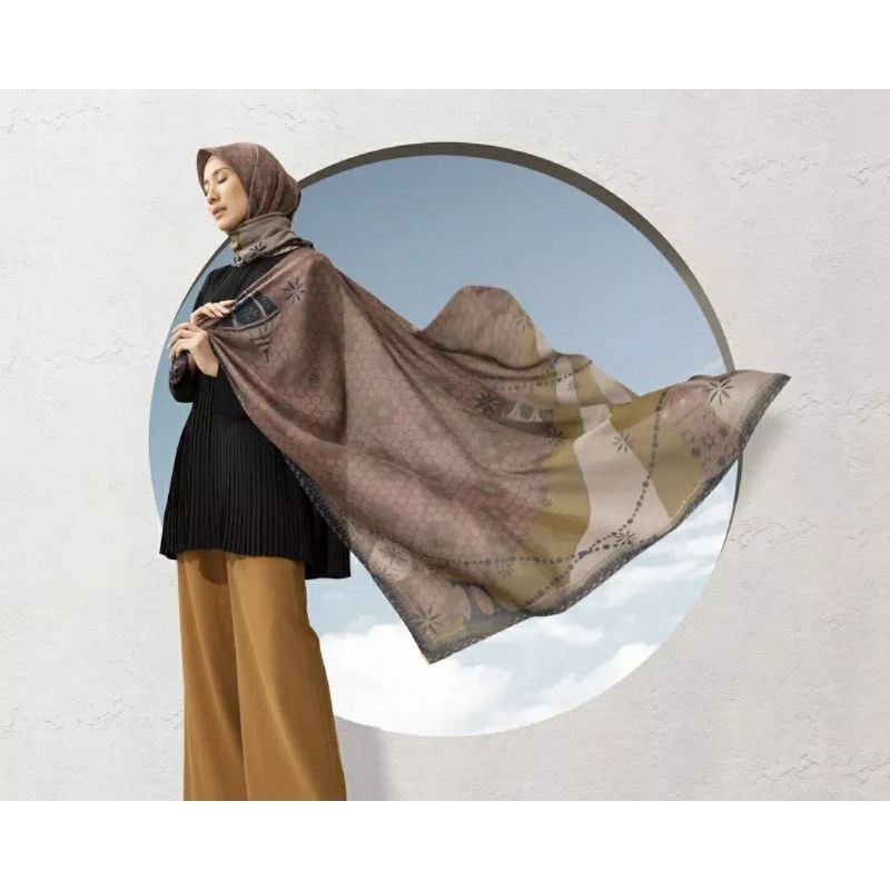 KAMI HADIYA SCARF - CAMEO (WITH HARD BOX)
