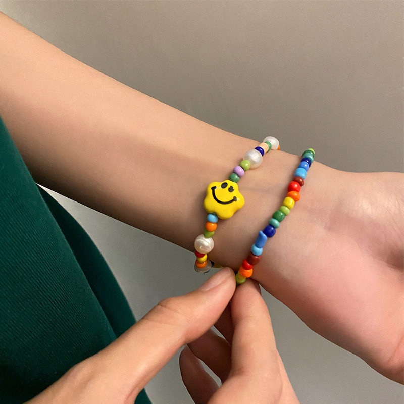 Gelang Tangan Manik-Manik Elastis Warna-Warni Motif Bintang / Awan / Smiley Face Untuk Wanita