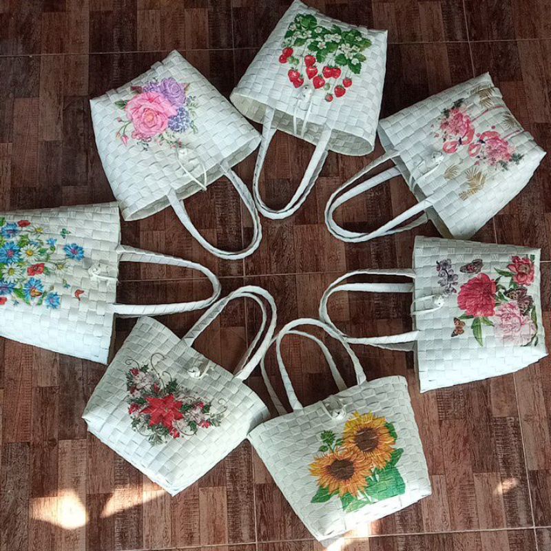 tas anyaman embos mini tinggi 22,tas hampers, tas decoupage, tas wanita , tas cantik