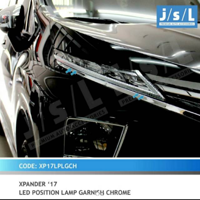 LED position list cover Xpander Hitam Chrome Carbon jsl