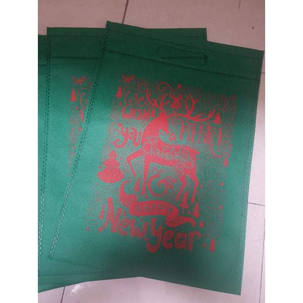 

goodie bag natal tas spunbon