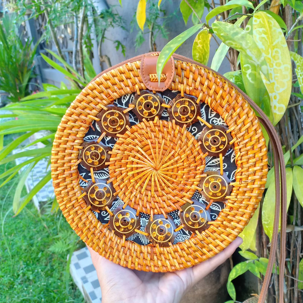 Tas Rotan Motif Kayu Bulat Selempang Anyaman Etnik Bali ...