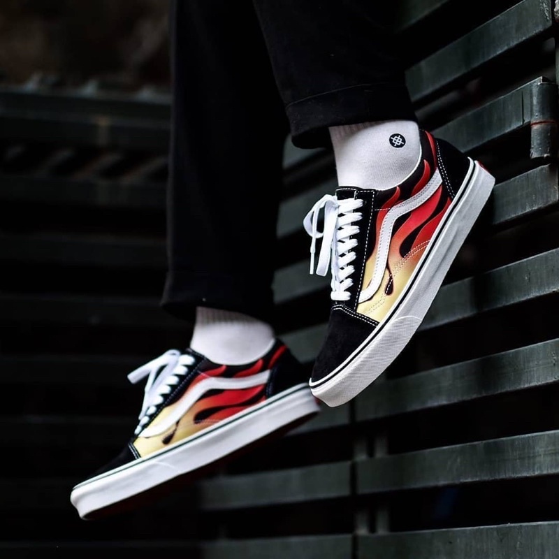 V4NS OLDSKOOL FLAME BLACK/WHITE CLASSIC ORIGINAL 100%