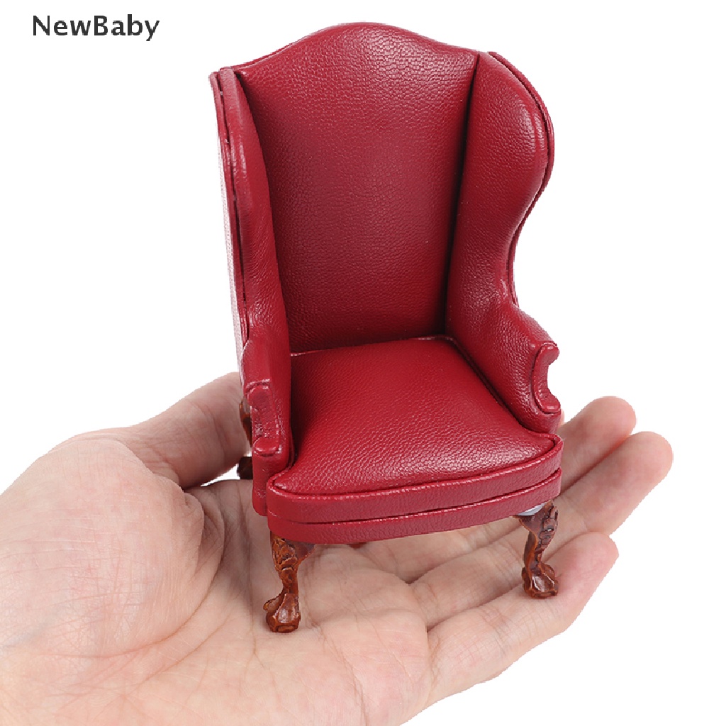 Newbaby Miniatur Sofa Kulit Dengan Pedal Dekorasi Rumah Boneka 1: 12