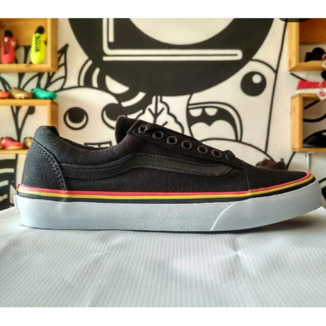Sepatu vans old skool premium