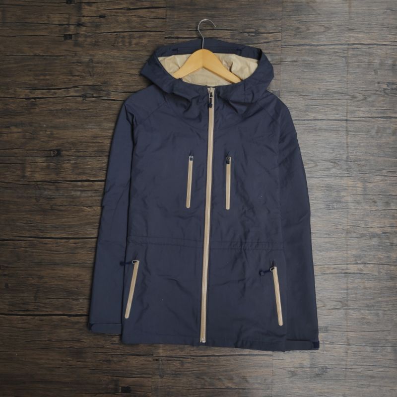 Uniqlo blocktech jacket size XL