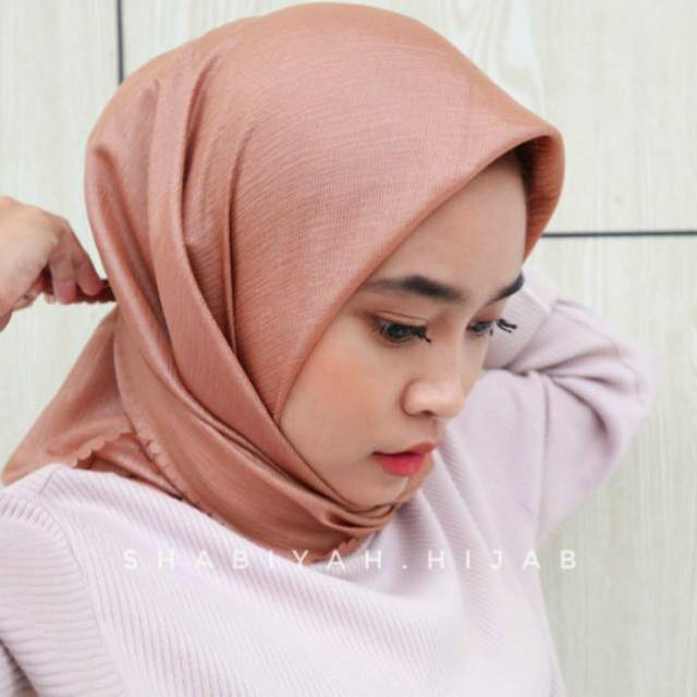 Hijab segi empat cornskin lasercut / cornskin LASERCUT