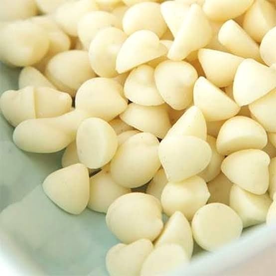 

COKELAT- TULIP WHITE CHOCOLATE CHIP CHOCO COKLAT PUTIH ENAK WANGI REPACKED 200 -COKELAT.