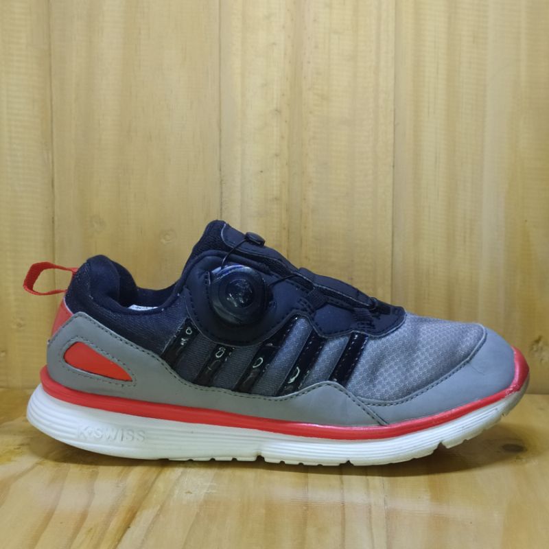 sepatu second/preloved anak K-swiss size 34