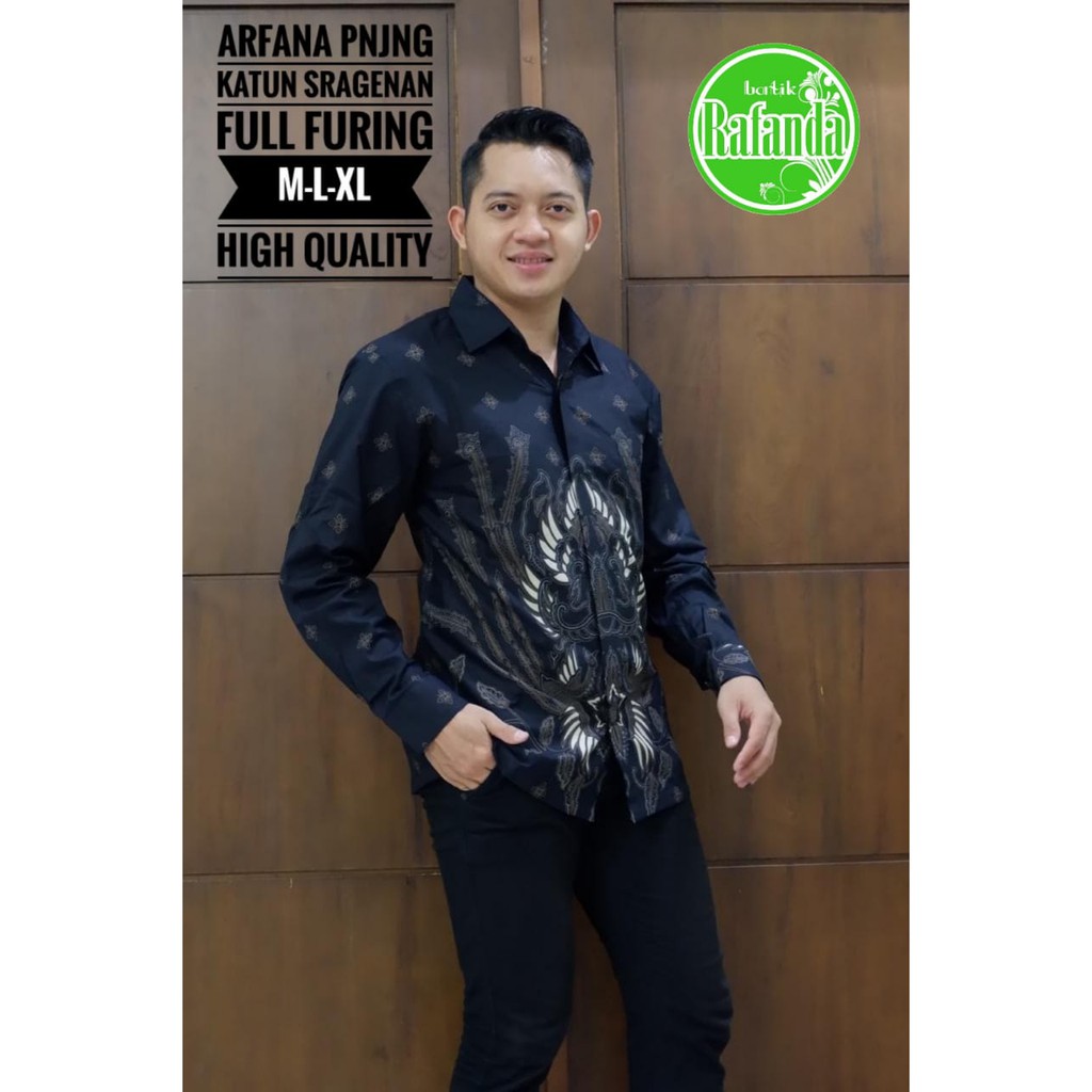 ARFANA RAFANDA BATIKSOLOAMANAH KEMEJA BAJU BATIK PRIA SOLO LENGAN PANJANG PENDEK LAPIS FURING ATASAN BATIK PREMIUM MODERN KATUN HALUS ALBANI MAHKOTA BUNGA SATRIO SAE PRAKARYA NAGA BIRU BRAHMANA BIRU PROBOSETO ARESHA MAHKOTA PITA WAYANG PENDEK SEKAR