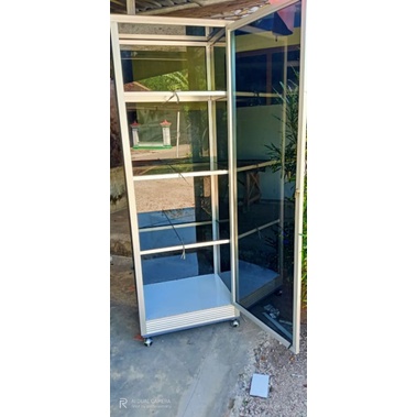 Lemari minimalis alumuniumKaca