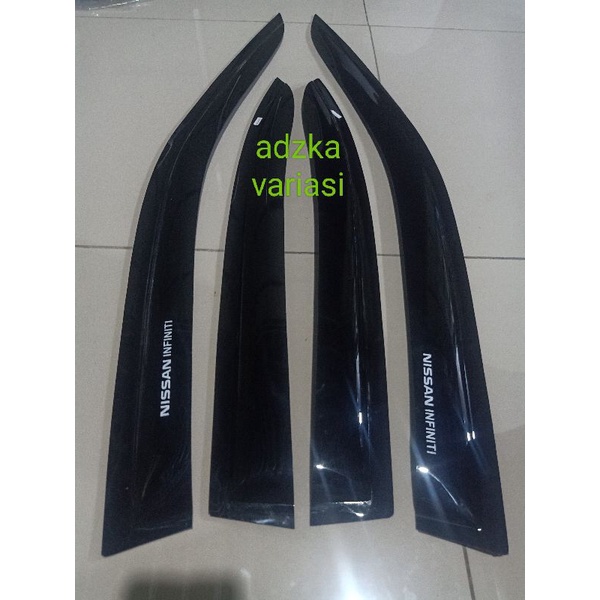 talang air mobil Nissan sedan infiniti model slim tahun 1996 sampai 2000