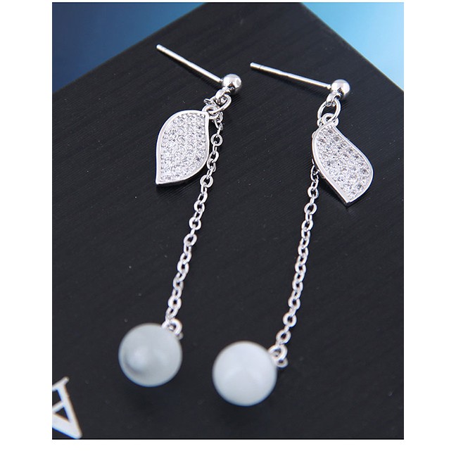 LRC Anting Tusuk Fashion Silver 925 Silver Needle Copper Micro Inlaid Zircon Foliage Jade Earrings