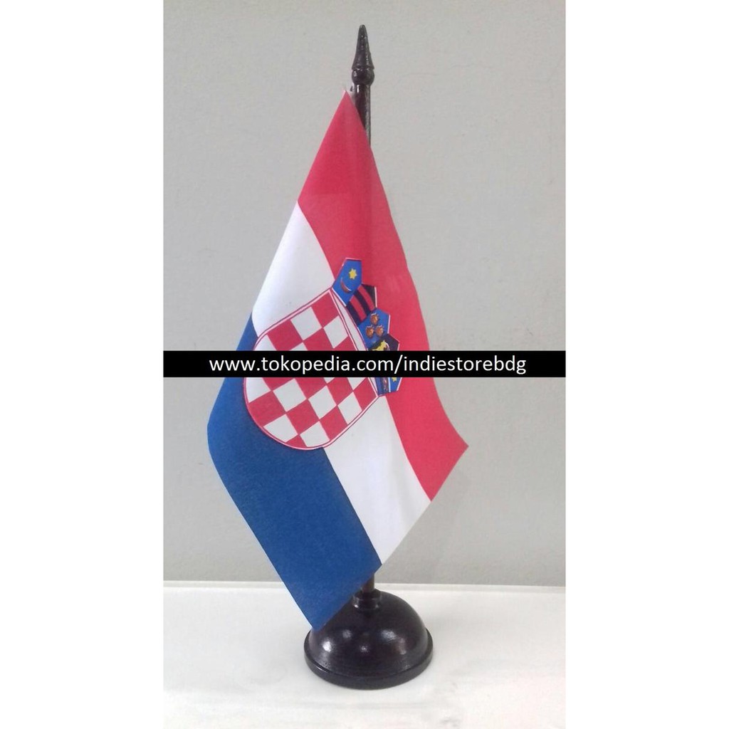 Bendera Meja Negara Kroasia Croatia Koleksi Souvenir Mancanegara