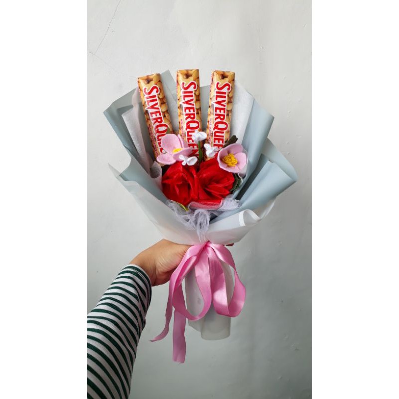 buket coklat / kado cewek ultah / buket silverqueen/ kado coklat / hadiah ulang tahun / kado pacar /
