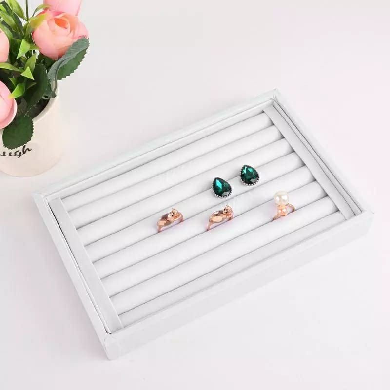 Display Nampan Cincin Kotak Perhiasaan Bahan Bludru