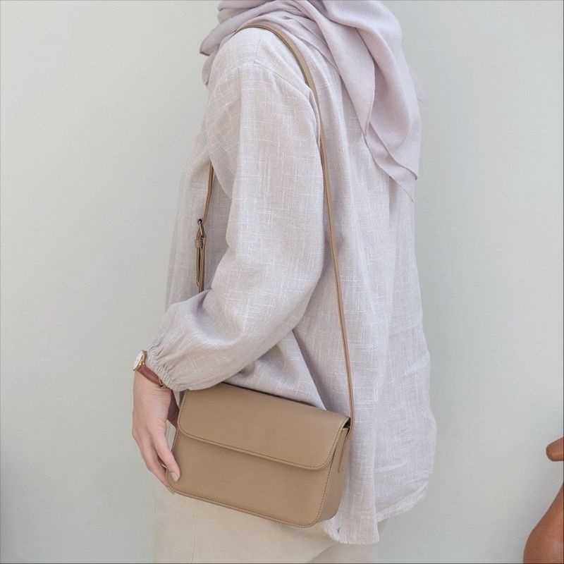 Tas Selempang Wanita Simple Gisela Sling Bag