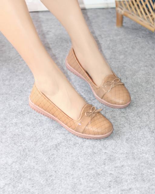 Sepatu flat BLA 02