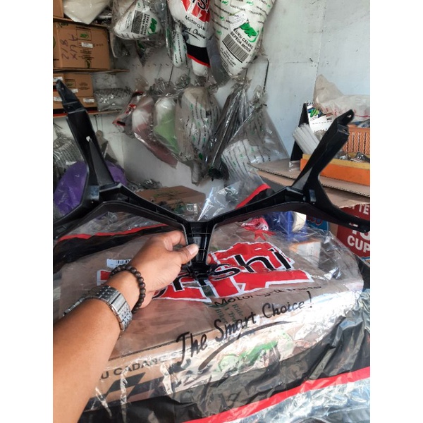 GARNIS HONDA VARIO 125/150 NEW Tahun 2018