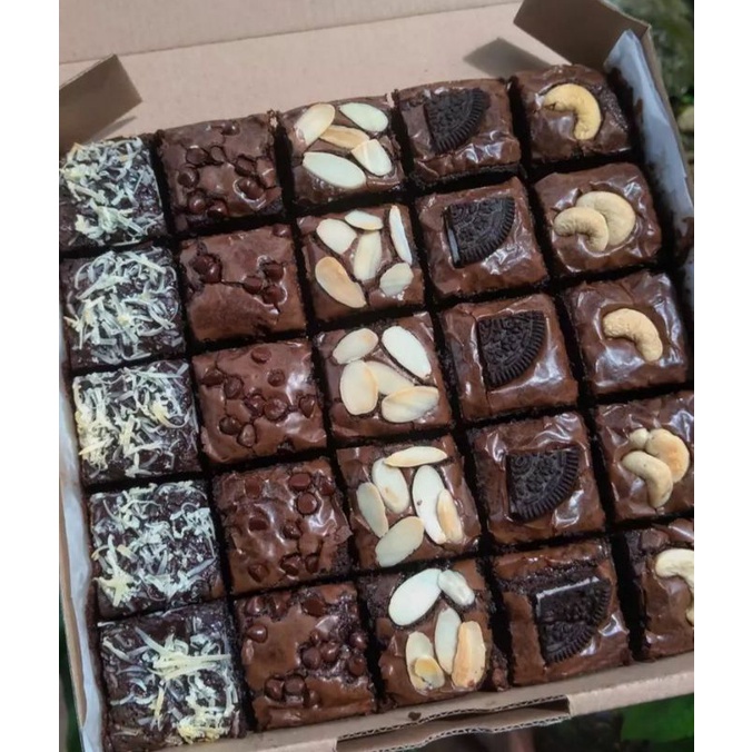 

Brownies Sekat Brownies Skat Fudgy Shiny Chewy Murah Kue Basah Premium