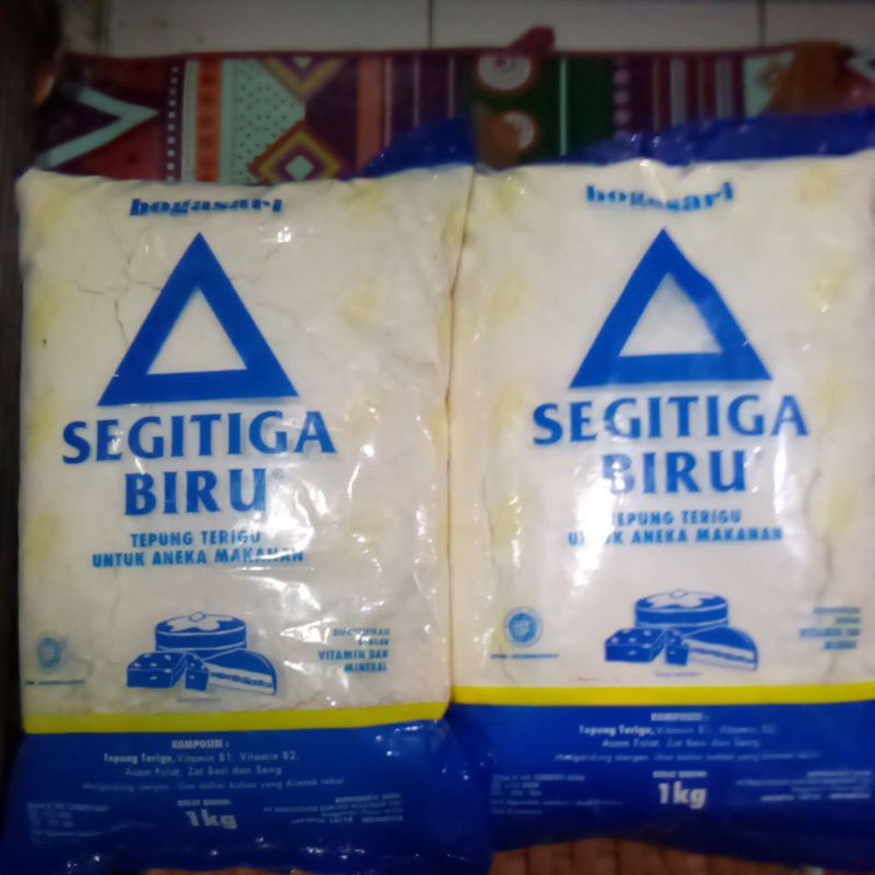 

Terigu Segitiga biru