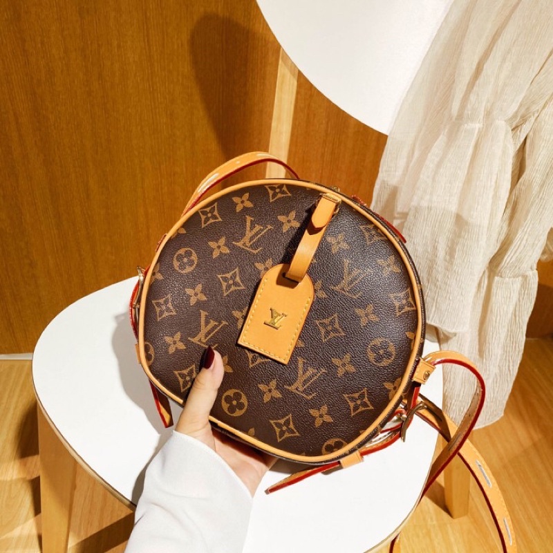 Jual Tas Wanita Selempang Lv Rantai Terbaru - Aug 2023