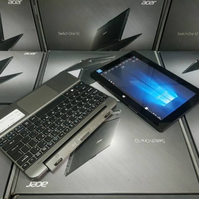 Laptop acer switch one layar sentuh 10inch