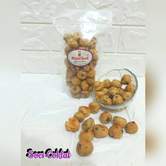 

Soes Coklat / Sus Coklat / Soes Cokelat / Cemilan / Snack / Kue Kering