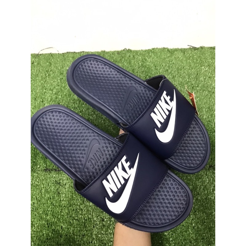 SENDAL BENASI NIKE NAVY WHITE LOGO 100% ORIGINAL FREE KAOS KAKI
