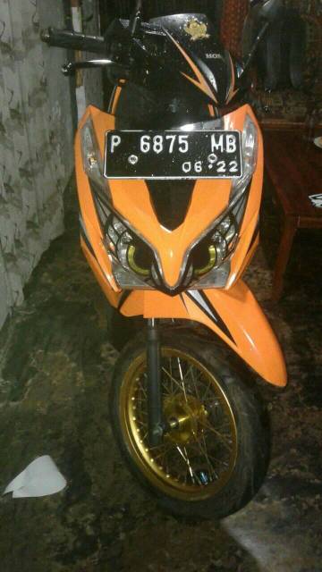 sticker lampu mata honda vario 125 lama