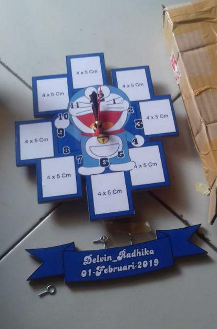Jam Dinding Pigura Foto Karakter Kartun Doraemon Hadiah Kado Custom Ultah Ulang Tahun Wisuda Wedding