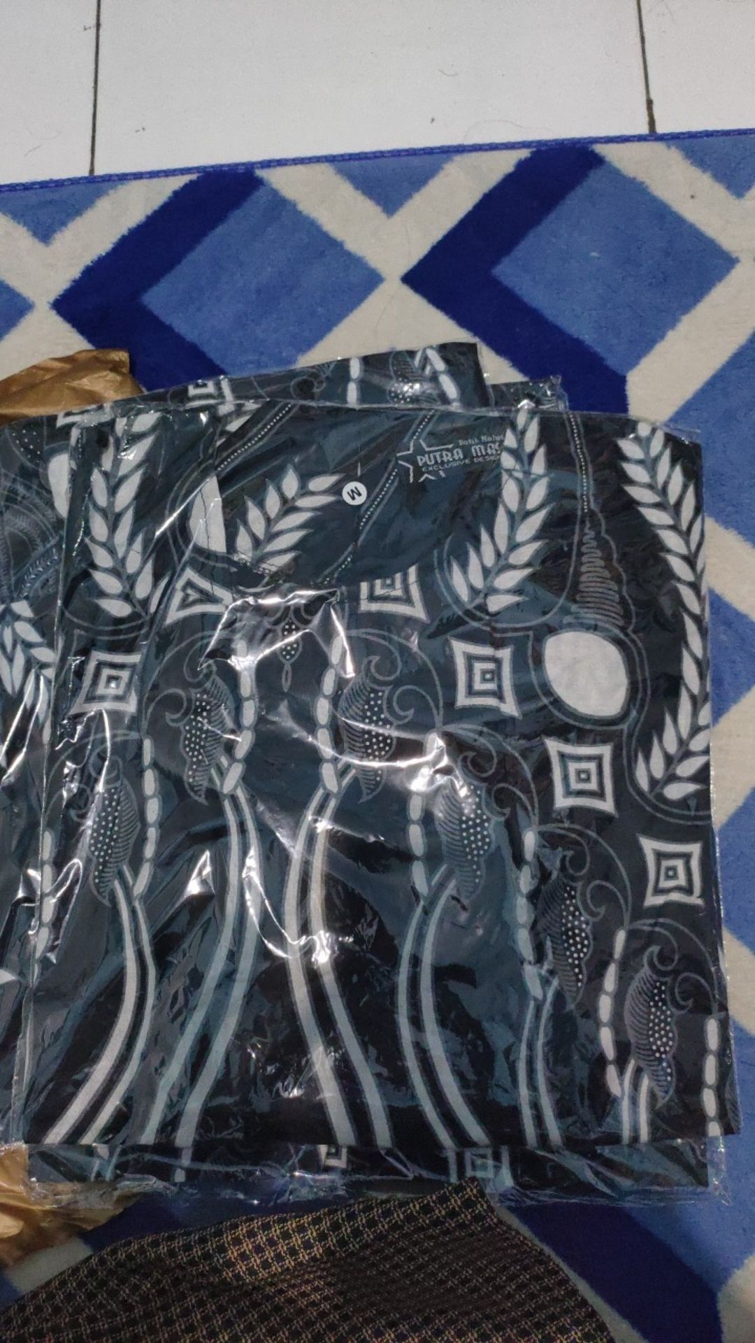 Couple Motif Pola | Couple Batik | Batik Couple | Sarimbit Batik | Batikputramas1 | Batik Seragam