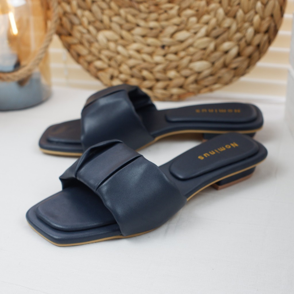 FLASH SALE 7.7 FLAT SANDAL KOKOP LIPAT REALPICT BLX 01