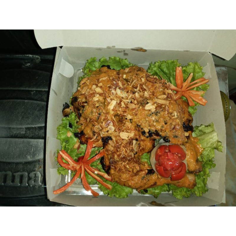 

ayam tumpeng
