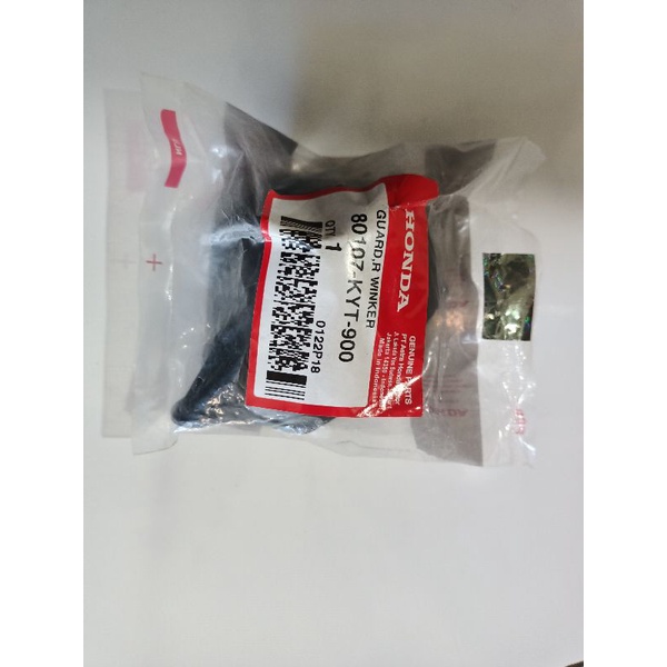 COVER SEIN KANAN BELAKANG (GUARD RIGHT WINKER) HONDA SCOOPY KARBU - KODEPART: 80107KYT900