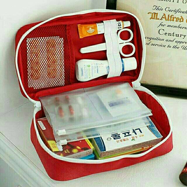 TAS P3K (BISA COD) IMPOR VC / TAS OBAT / MEDICINE BAG / FIRST AID POUCH / KOTAK OBAT / POUCH P3K