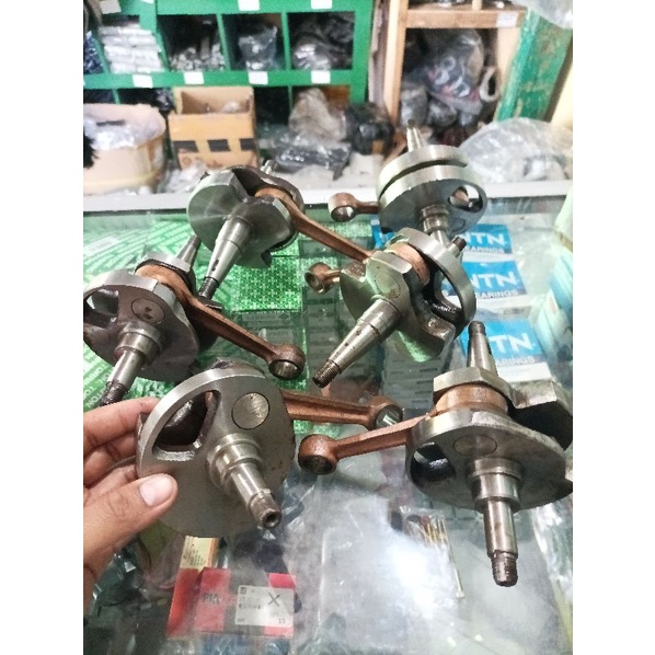 kruk as Vespa super sprint px excelnos stok lama as besar dan kecil