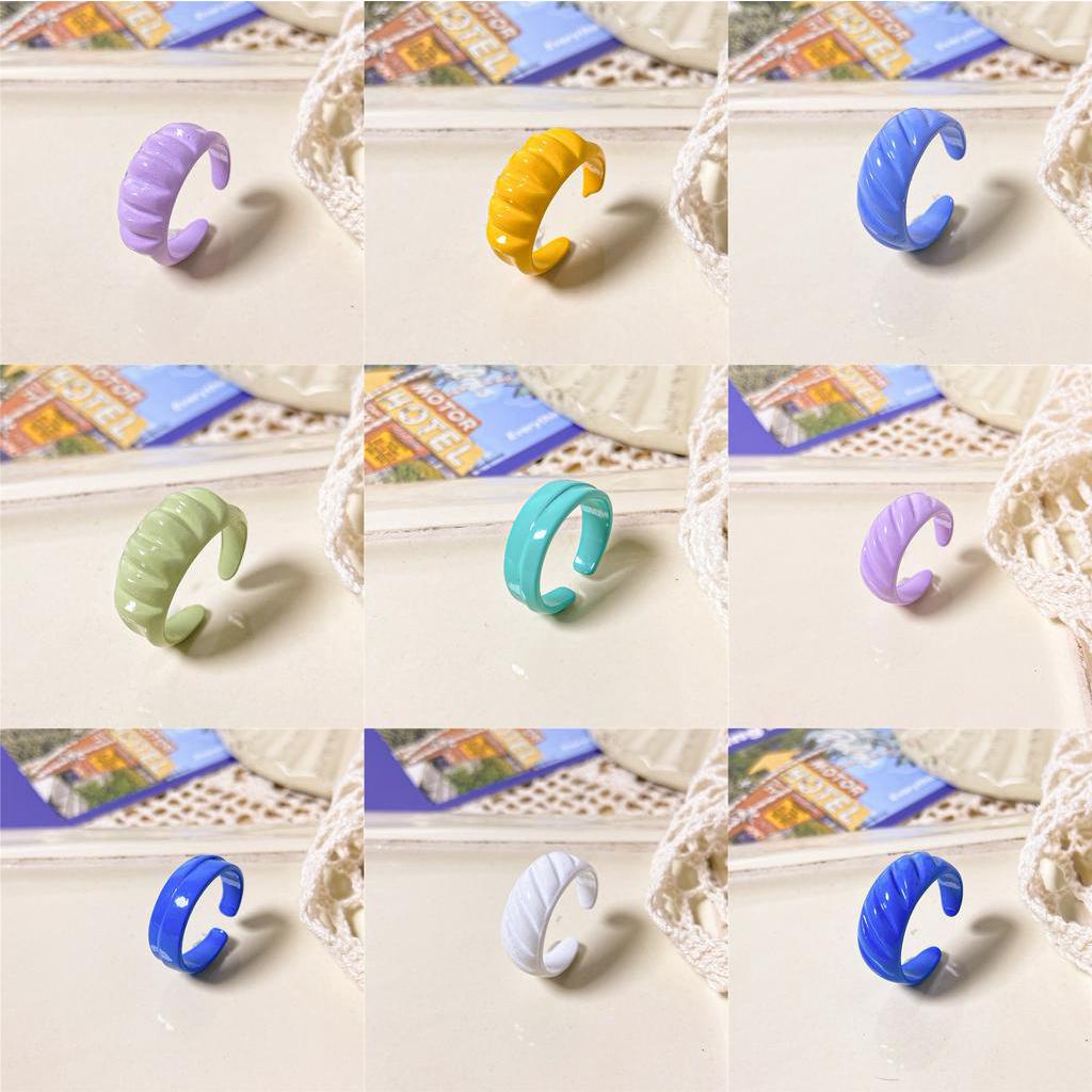 Current Creative Color Resin Ring Simple Fashion  Fun Geometric Hollow Macarons Candy Rings Women Jewelry Gift