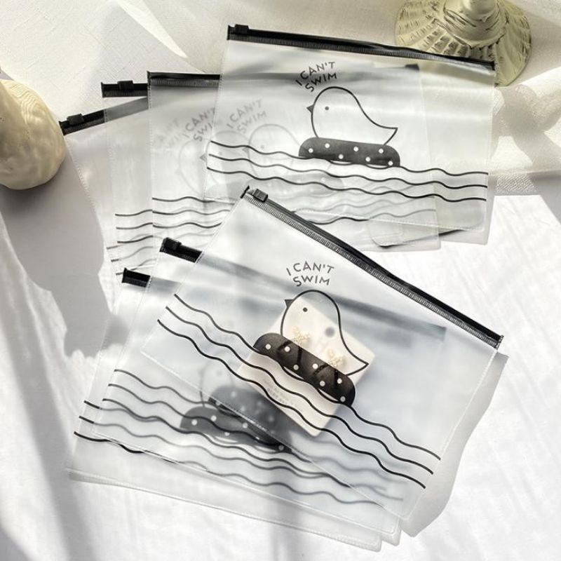 

KOTAK PENSIL TRANSPARAN MOTIF BURUNG LUCU UNIK / KOTAK PULPEN / TEMPAT ALAT TULIS PP142