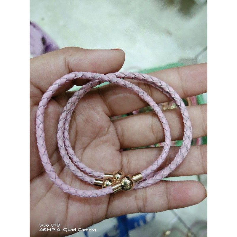 gelang tali kulit kunci magnet