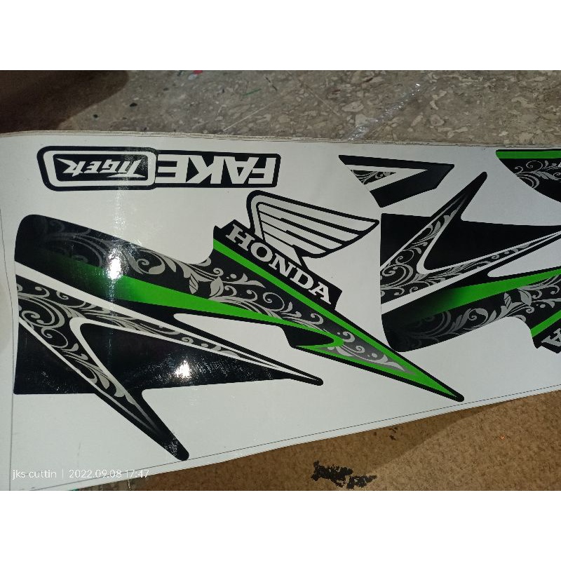 striping Tiger Revo batik ijo