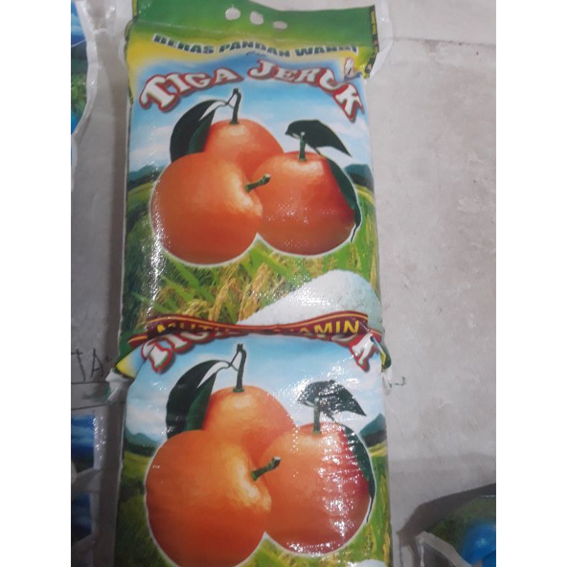 

beras tiga jeruk 5kg