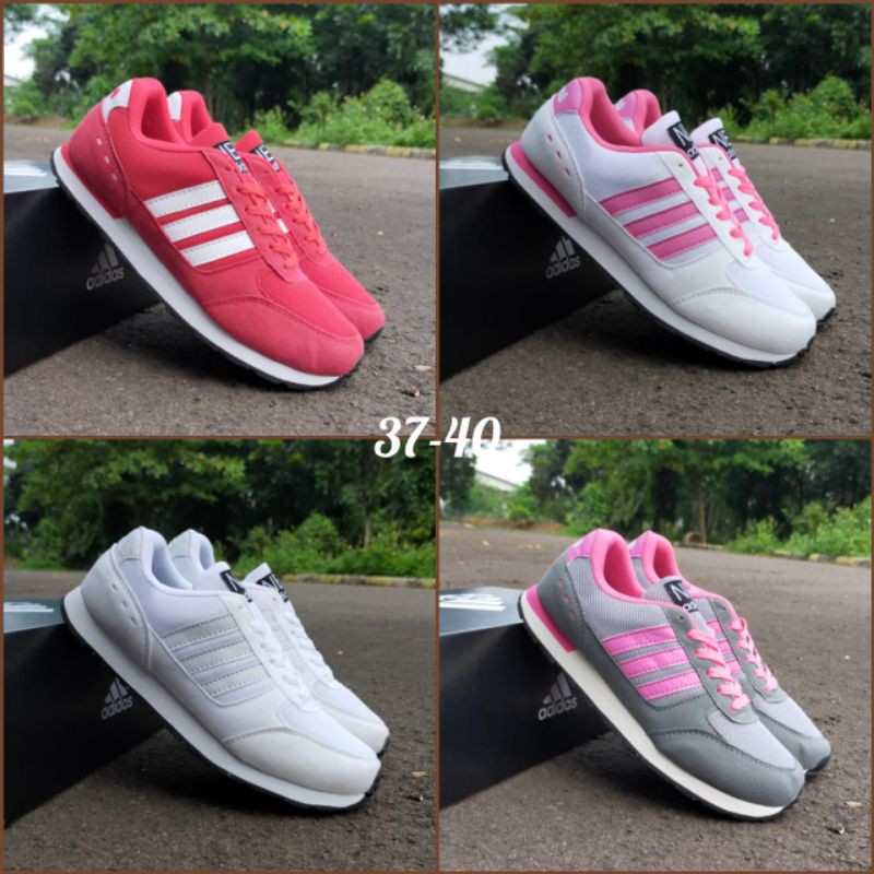 Sepatu Adidas Neo City Racer Wanita/Sepatu Olahraga Wanita Adidas