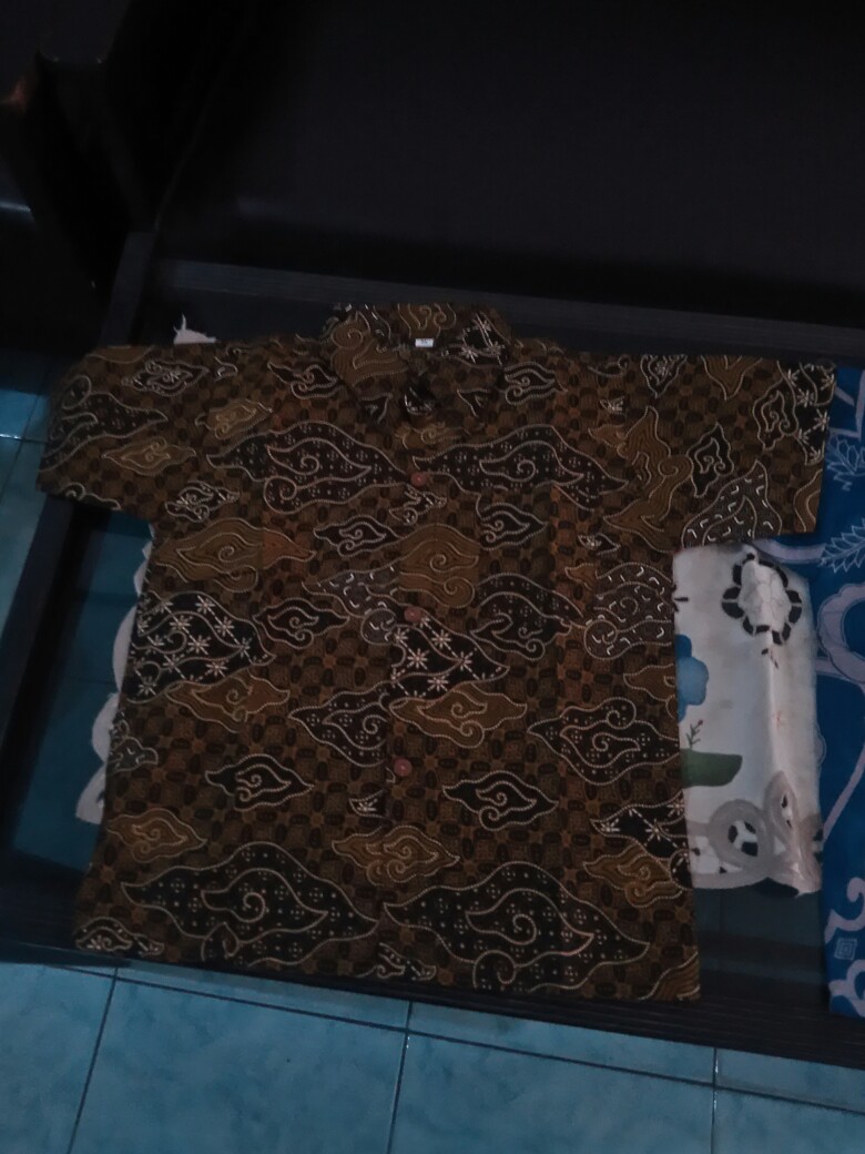 Kemeja Batik Anak / Batik Solo Anak Lengan Pendek. Bahan Katun, 1 S/d 5 Tahun.