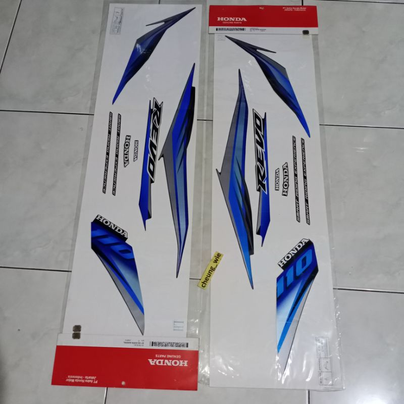 871X0KWWA00ZAL & 871X0KWWA00ZAR lis body striping stiker honda revo absolute 110 2009 biru hitam ori