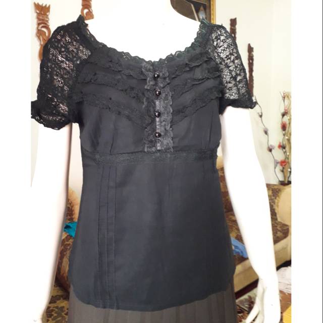 Atasan Preloved