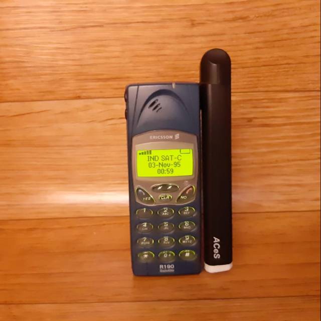 HP Handphone Ericsson R190 R190s Segel GSM Sinyal Mantap Antena ACES IMEI Tembus not R250s