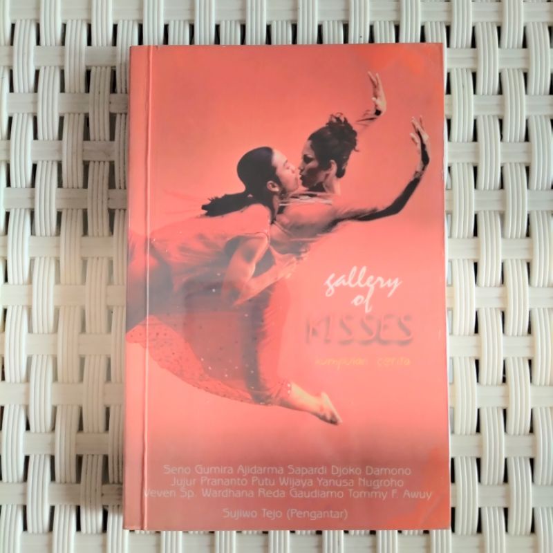 Preloved gallery of kisses