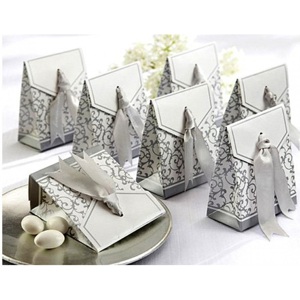 

Swirl Candy Box Favor with Ribbon / Souvenir Kotak Permen Kue (24 pcs)